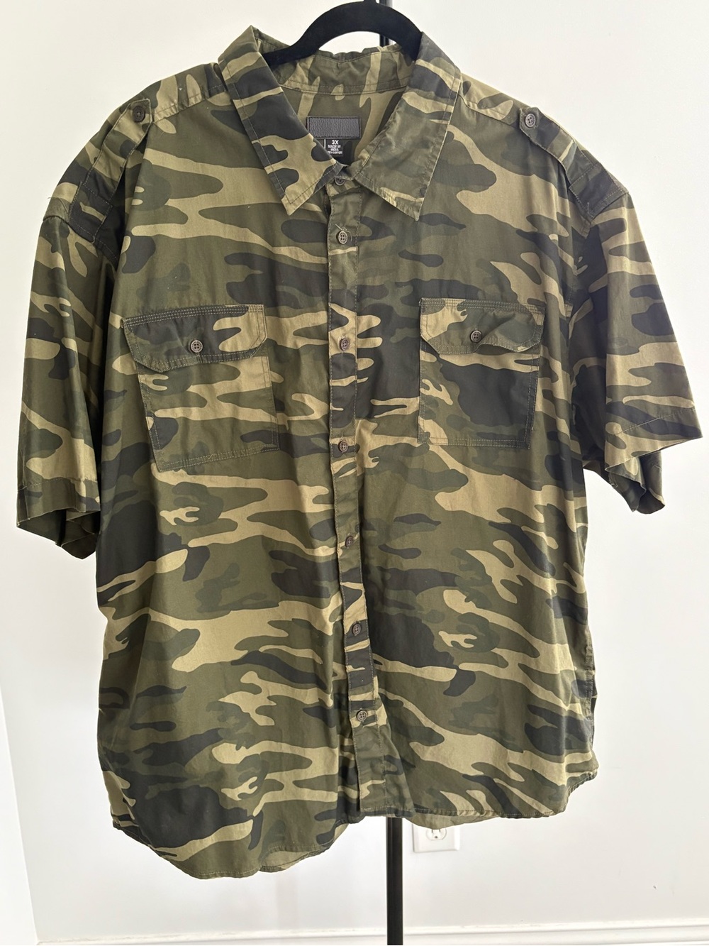 Men's Steve’s Jeans Camouflage Short Sleeve Button-Down Shirt - Olive Camo